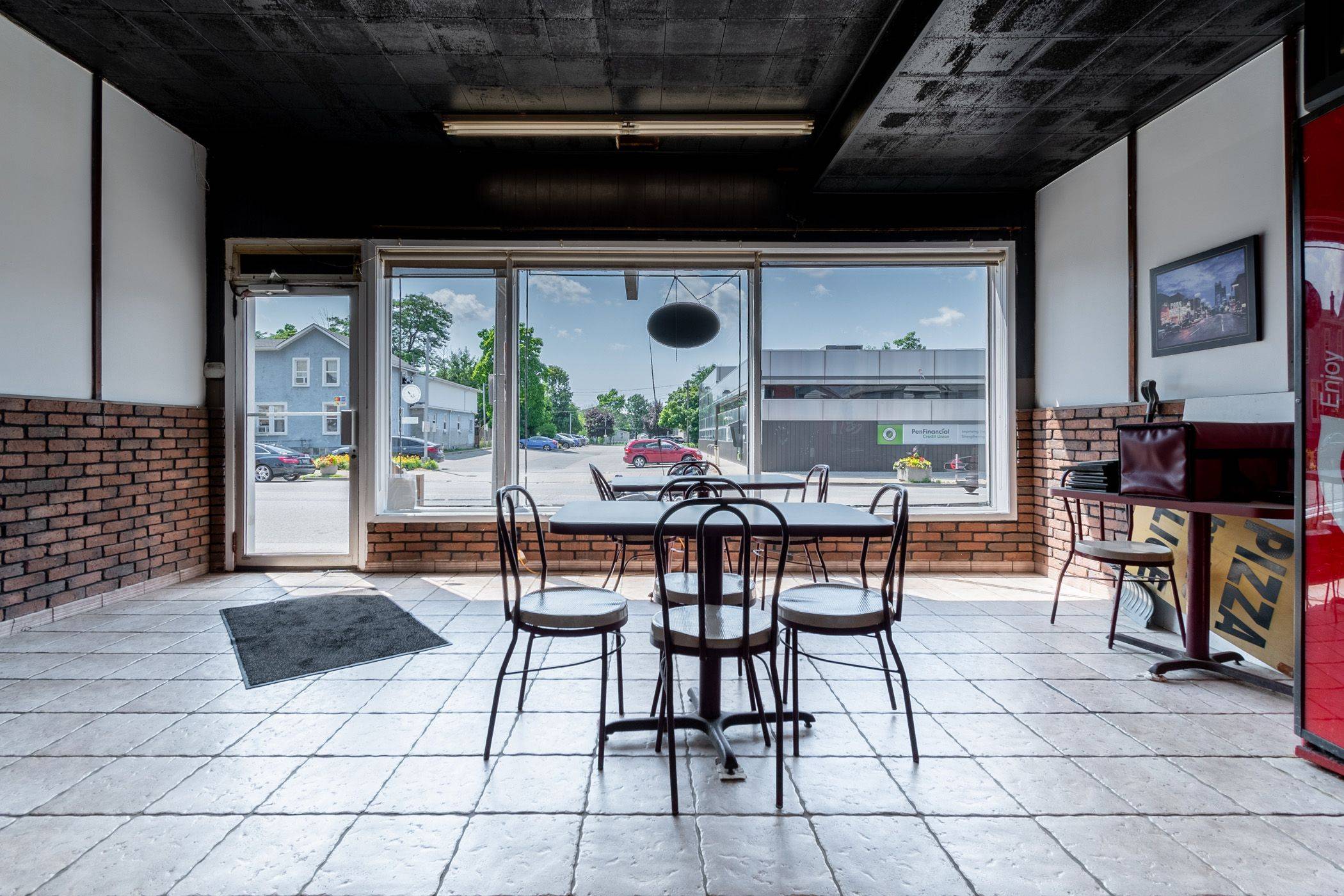 256 East Main ST, Welland, ON L3B 3W9