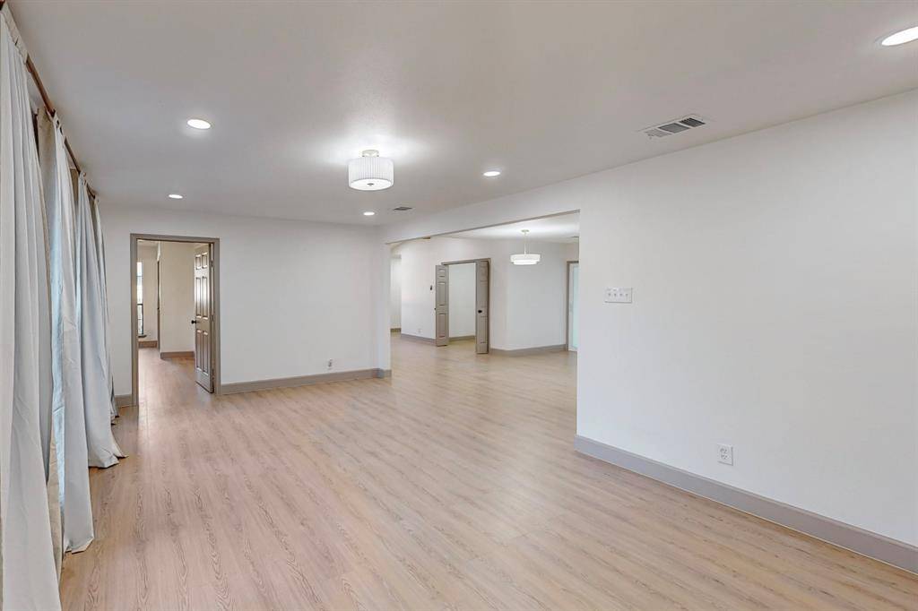 7437 Eccles Drive, Dallas, TX 75227