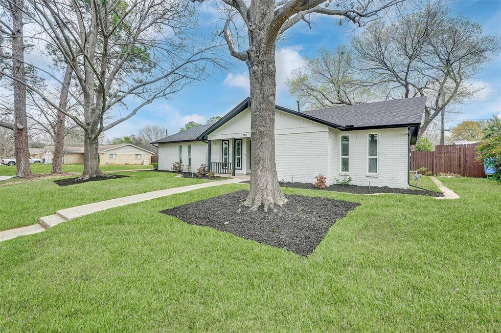 701 Buffalo Drive, Arlington, TX 76013