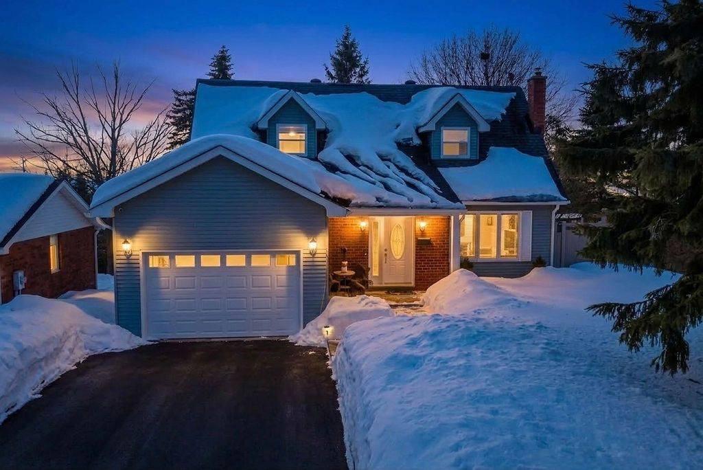 7 Mariposa DR, Orillia, ON L3V 7G6