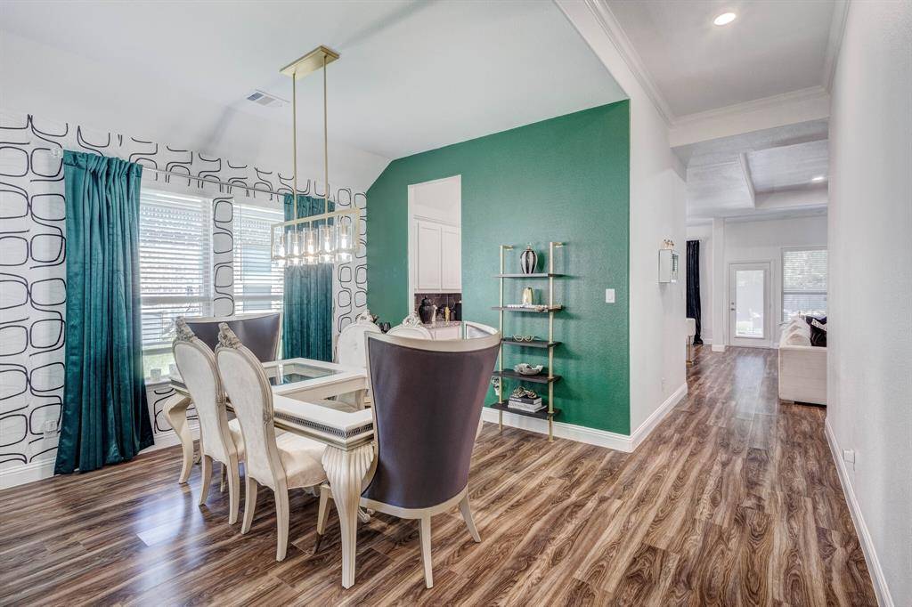 705 Candace Drive, Desoto, TX 75115