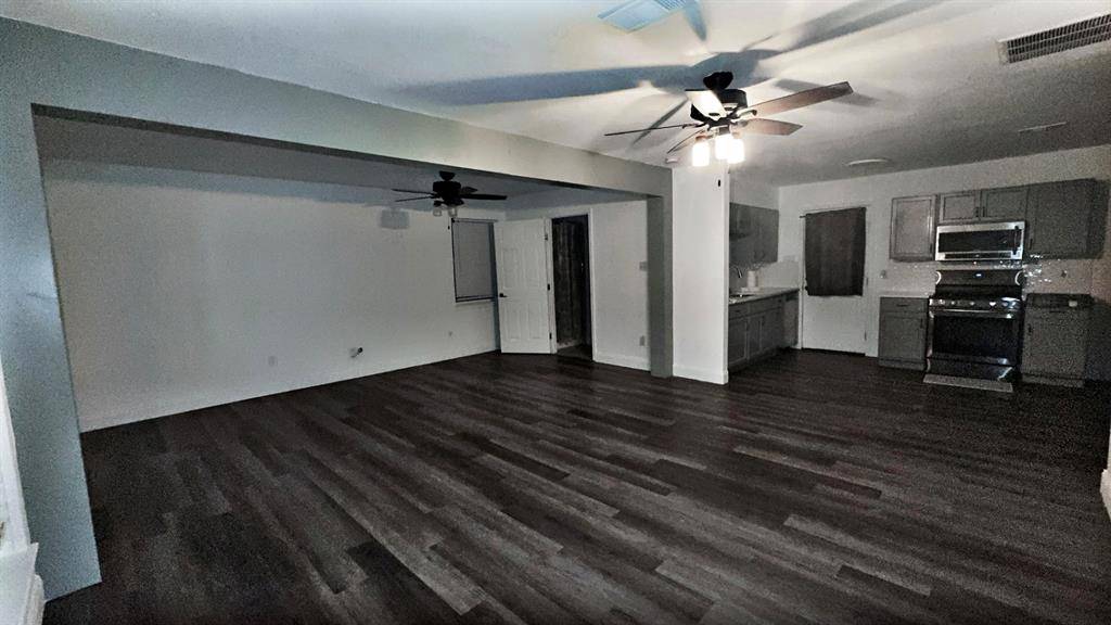 1115 Casa Drive, Mesquite, TX 75149