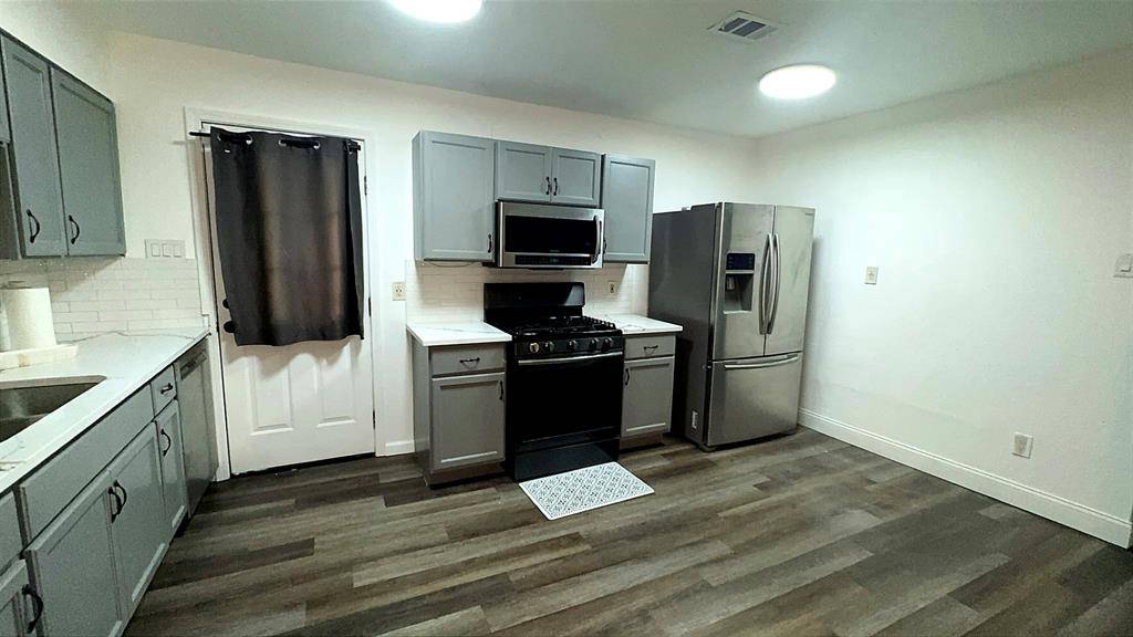 1115 Casa Drive, Mesquite, TX 75149