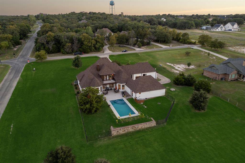 200 W Bozeman Lane, Fort Worth, TX 76108