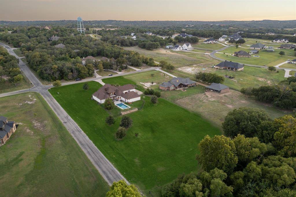 200 W Bozeman Lane, Fort Worth, TX 76108