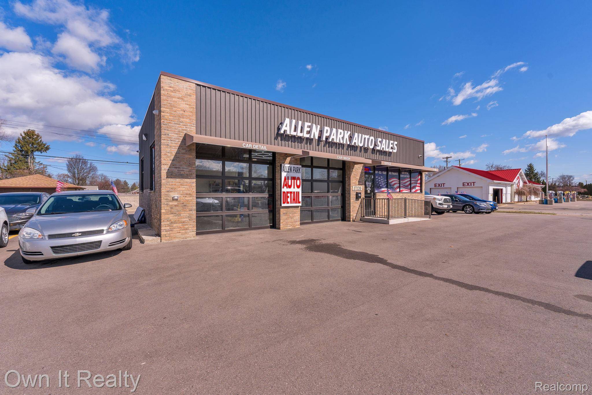 17120 Ecorse RD, Allen Park, MI 48101