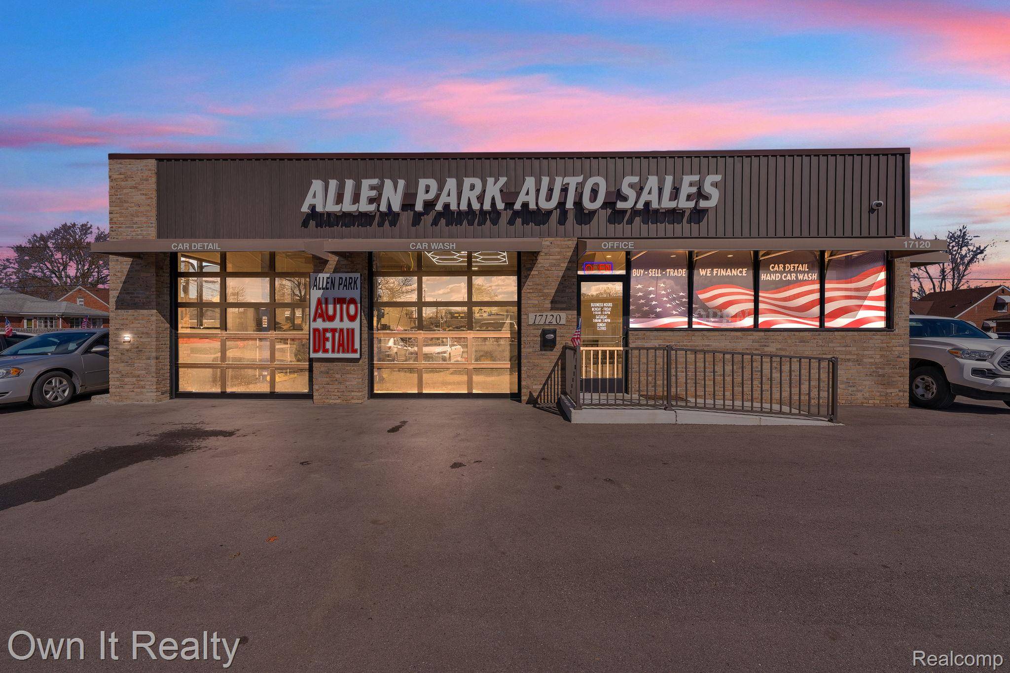 17120 Ecorse RD, Allen Park, MI 48101