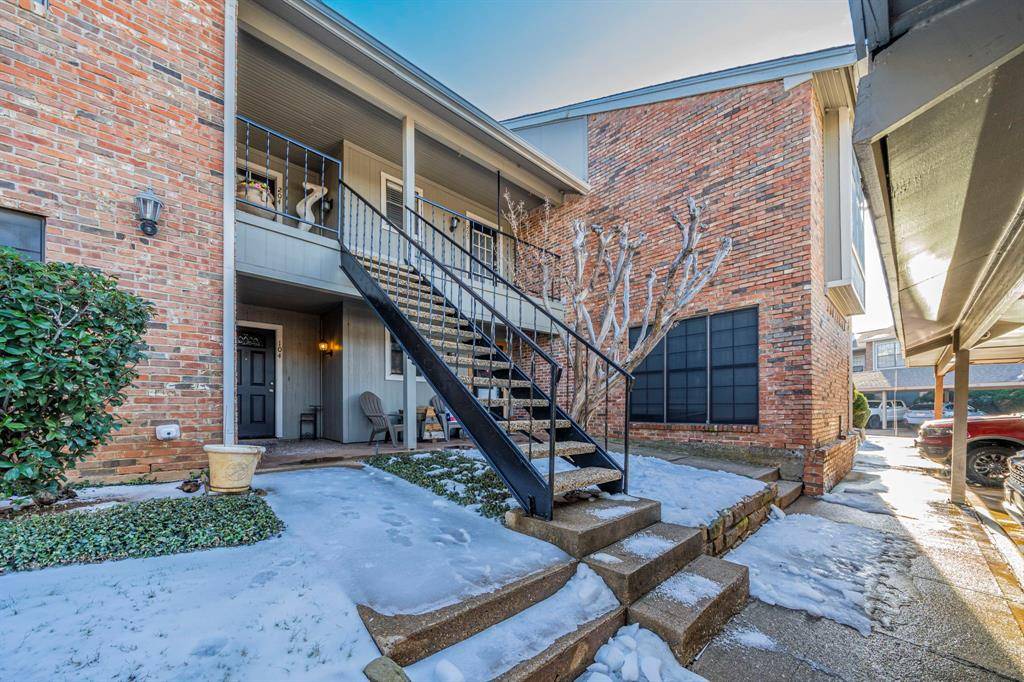 2733 Silver Creek Drive #205, Arlington, TX 76006