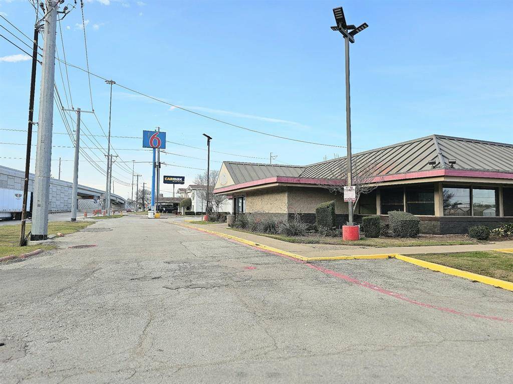 12733 Lyndon B Johnson Freeway, Garland, TX 75041