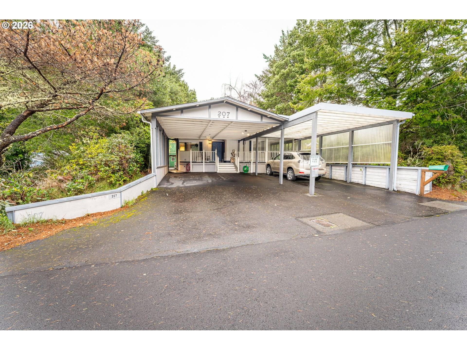 1600 RHODODENDRON DR #207, Florence, OR 97439