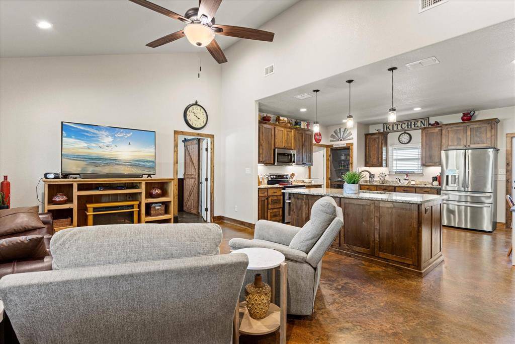 3761 County Road 149, Bluff Dale, TX 76433