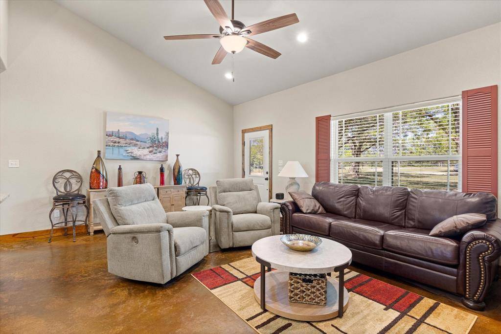 3761 County Road 149, Bluff Dale, TX 76433