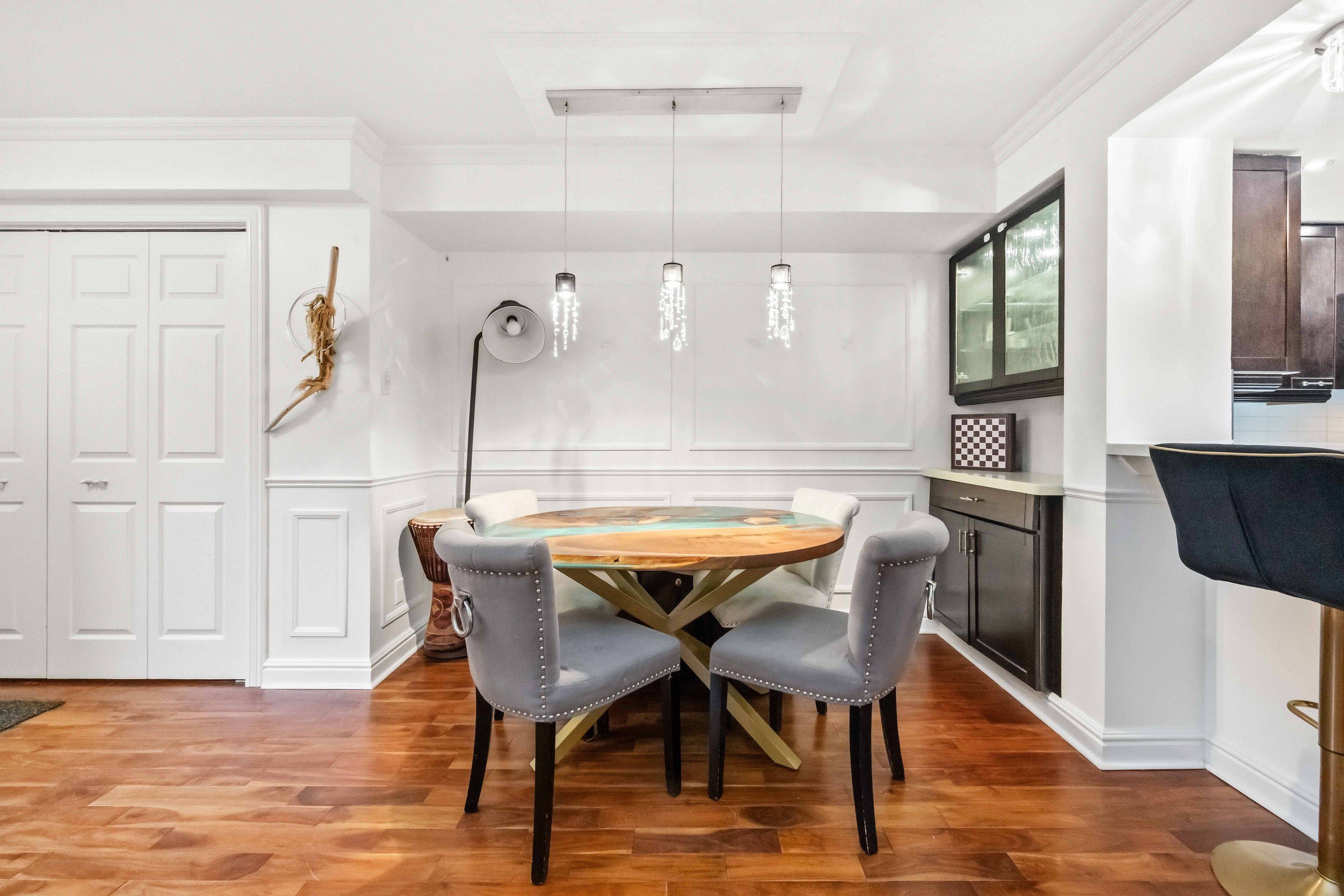60 Homewood AVE #112, Toronto C08, ON M4Y 2X4