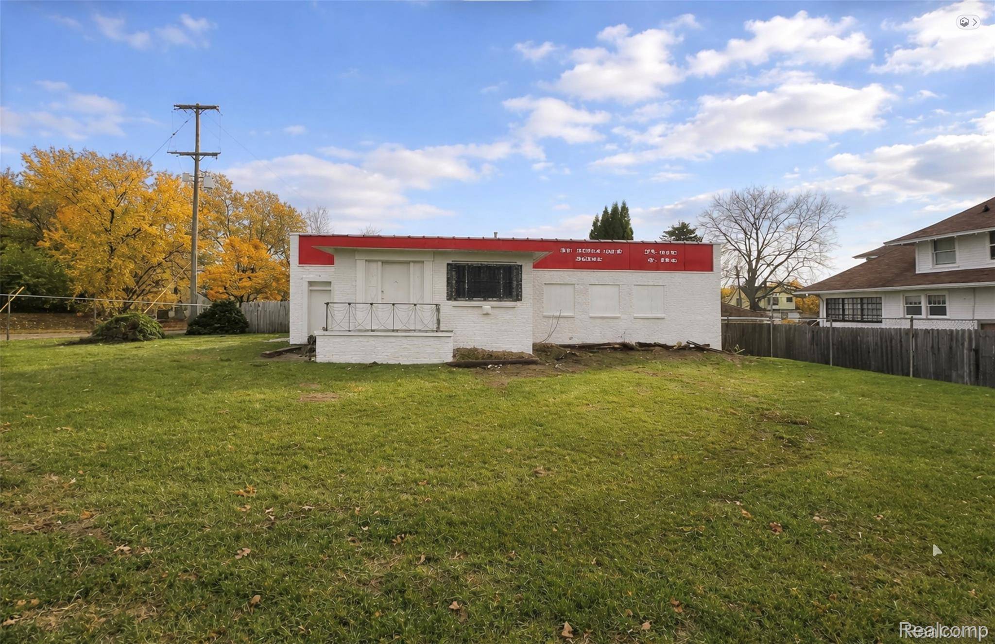 556 Auburn AVE, Pontiac, MI 48342