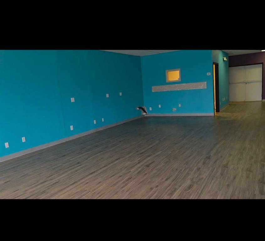 300 S Morgan Street #302, Granbury, TX 76048