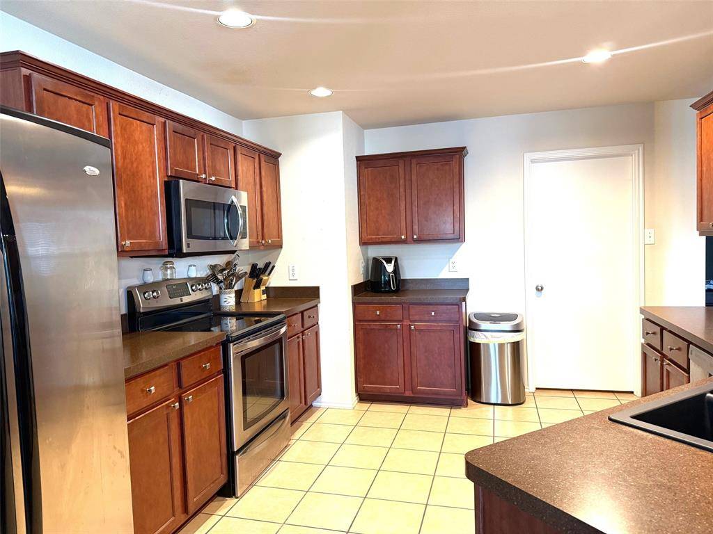 6845 Clarkridge Drive, Dallas, TX 75236