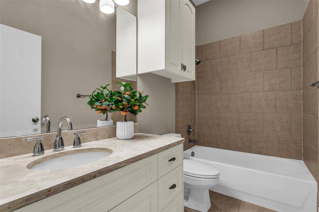 2606 Shelby Avenue #307, Dallas, TX 75219