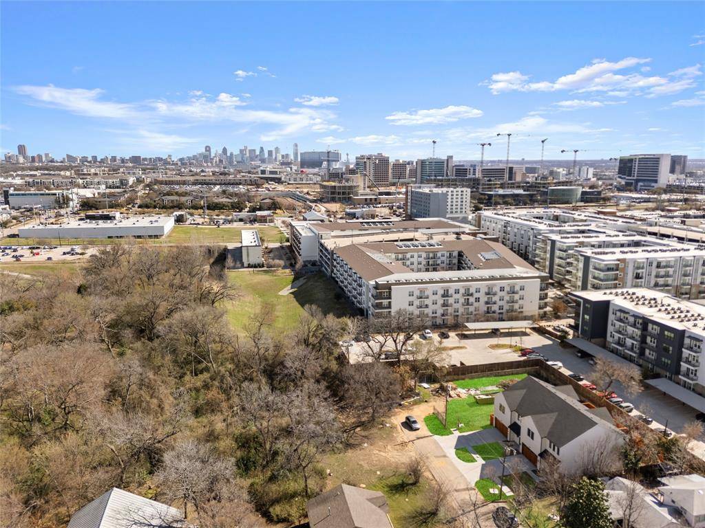 6911 & 6913 Mohawk Drive, Dallas, TX 75235