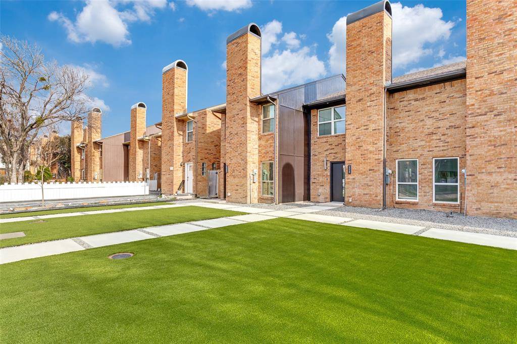 2228 Colony Court, Dallas, TX 75235