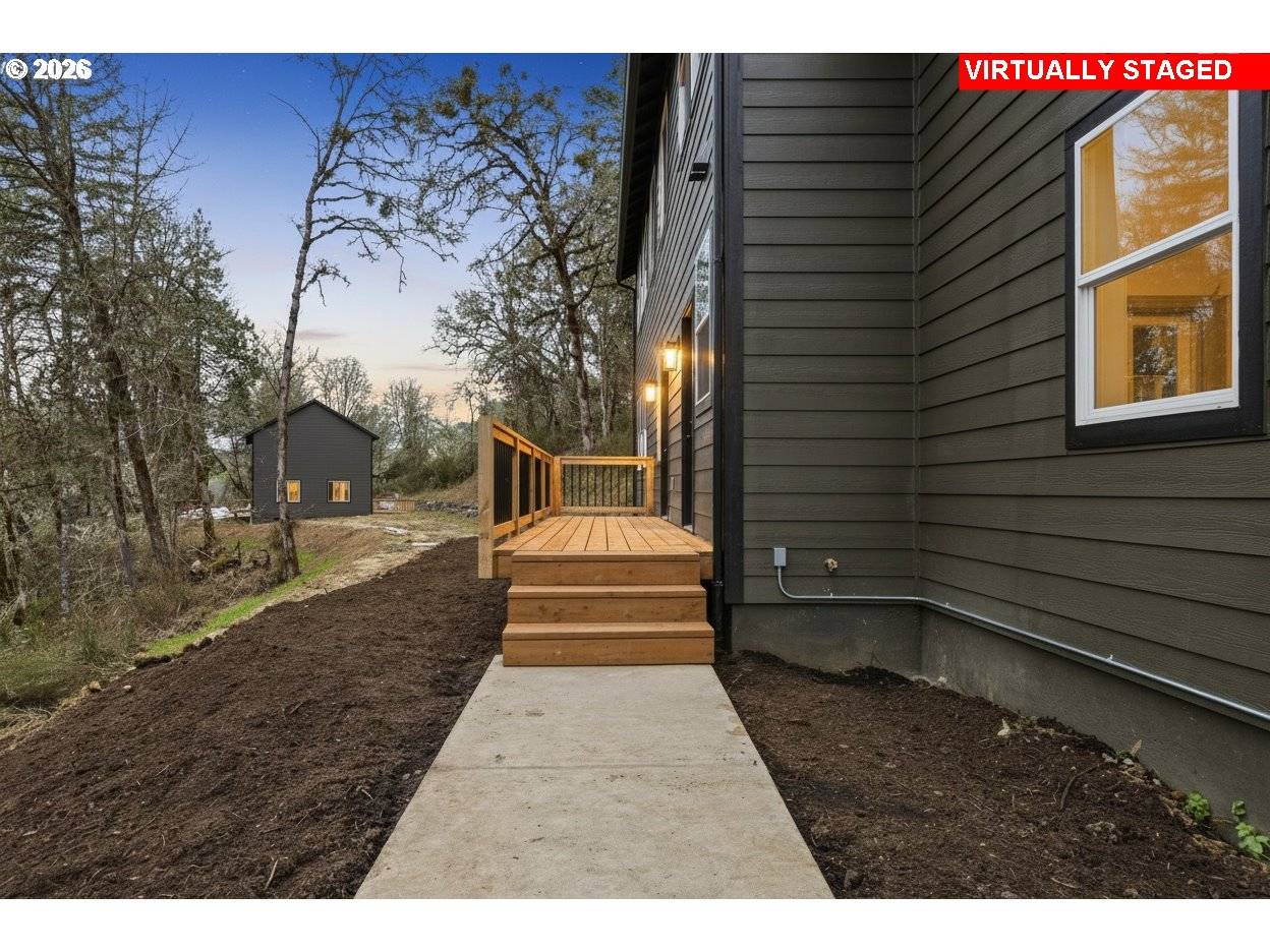 610 TERRACE DR, Glide, OR 97443