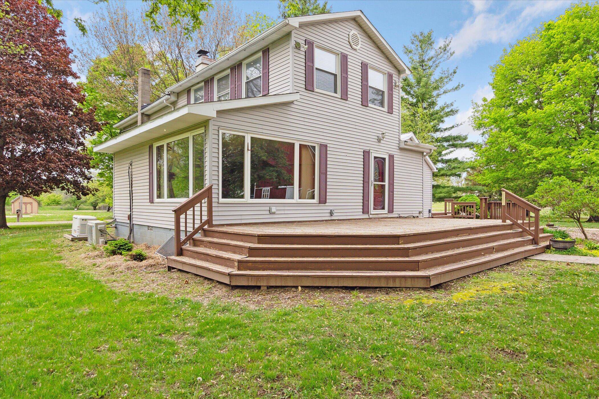3650 Hogback RD, Handy Twp, MI 48836