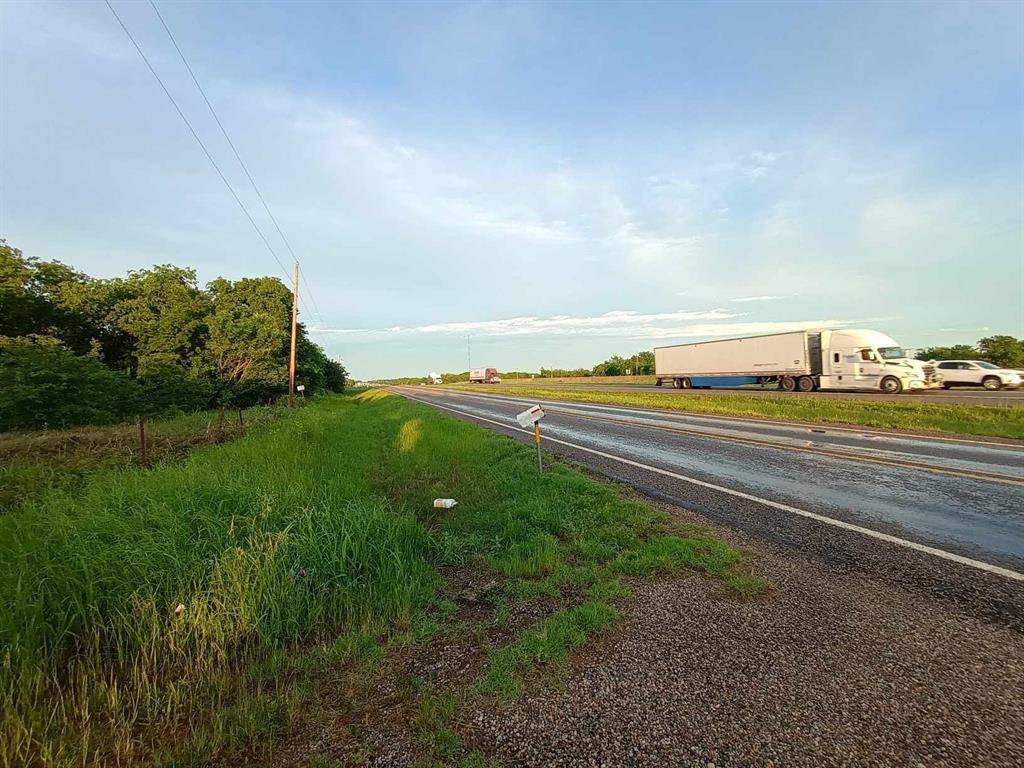 5330 I-30, Campbell, TX 75422