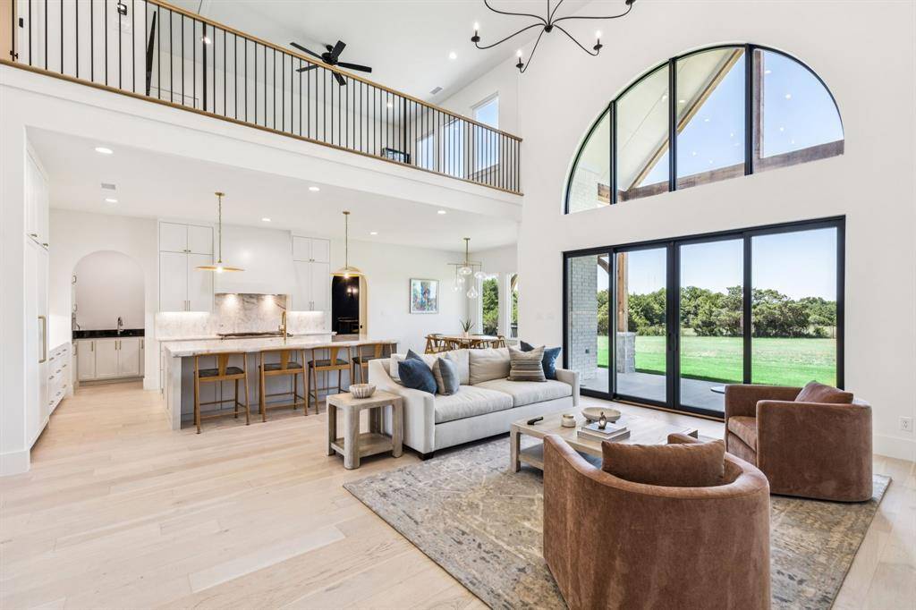 4411 Tea Olive Trail, Midlothian, TX 76065