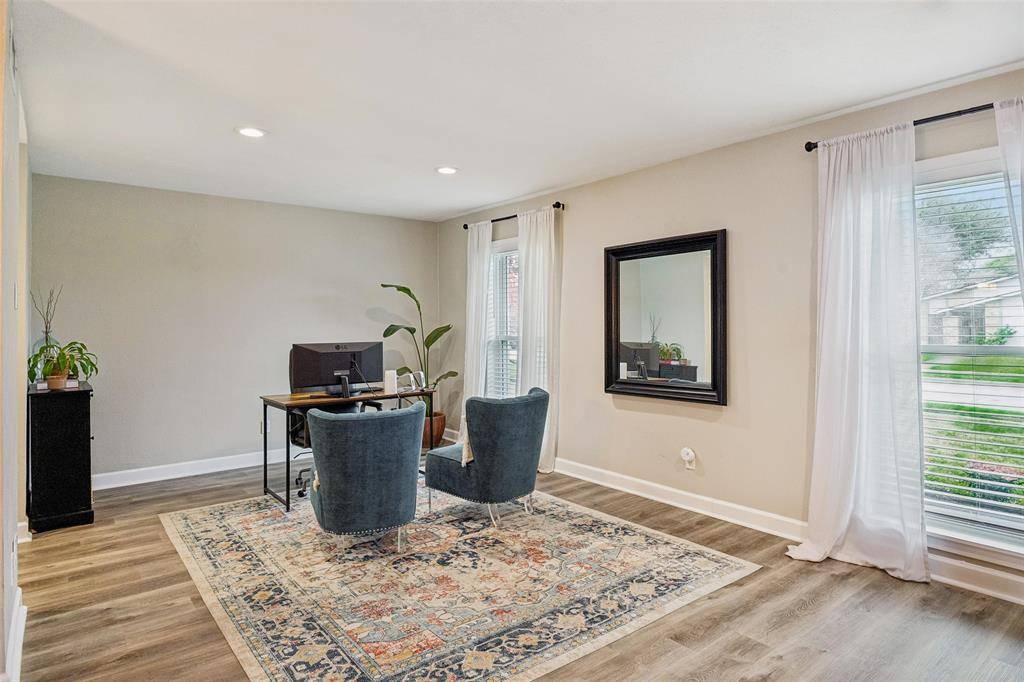 8533 Van Pelt Drive, Dallas, TX 75228