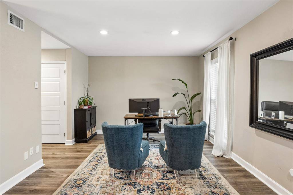 8533 Van Pelt Drive, Dallas, TX 75228