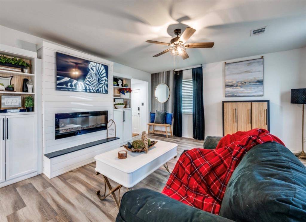 1514 Cardinal Rd Cardinal Road, Mansfield, TX 76063