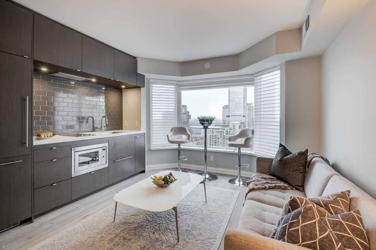 155 Yorkville AVE #1905, Toronto C02, ON M5R 1C4