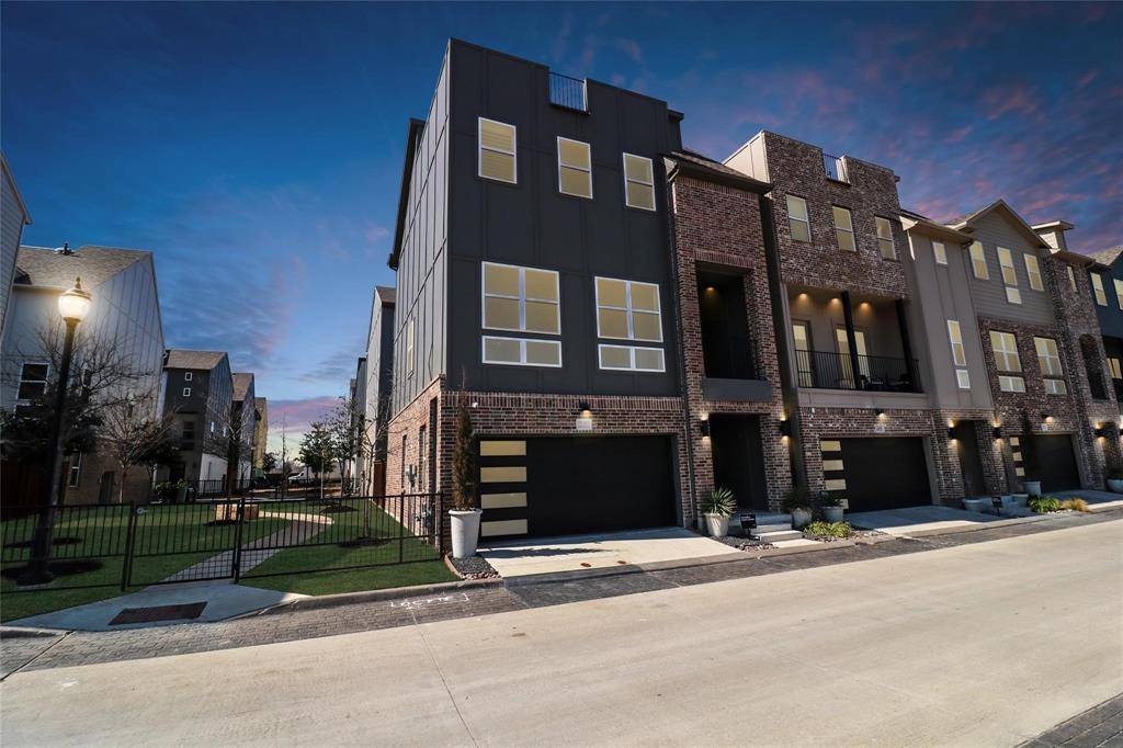 2601 La Altura Lane, Dallas, TX 75212