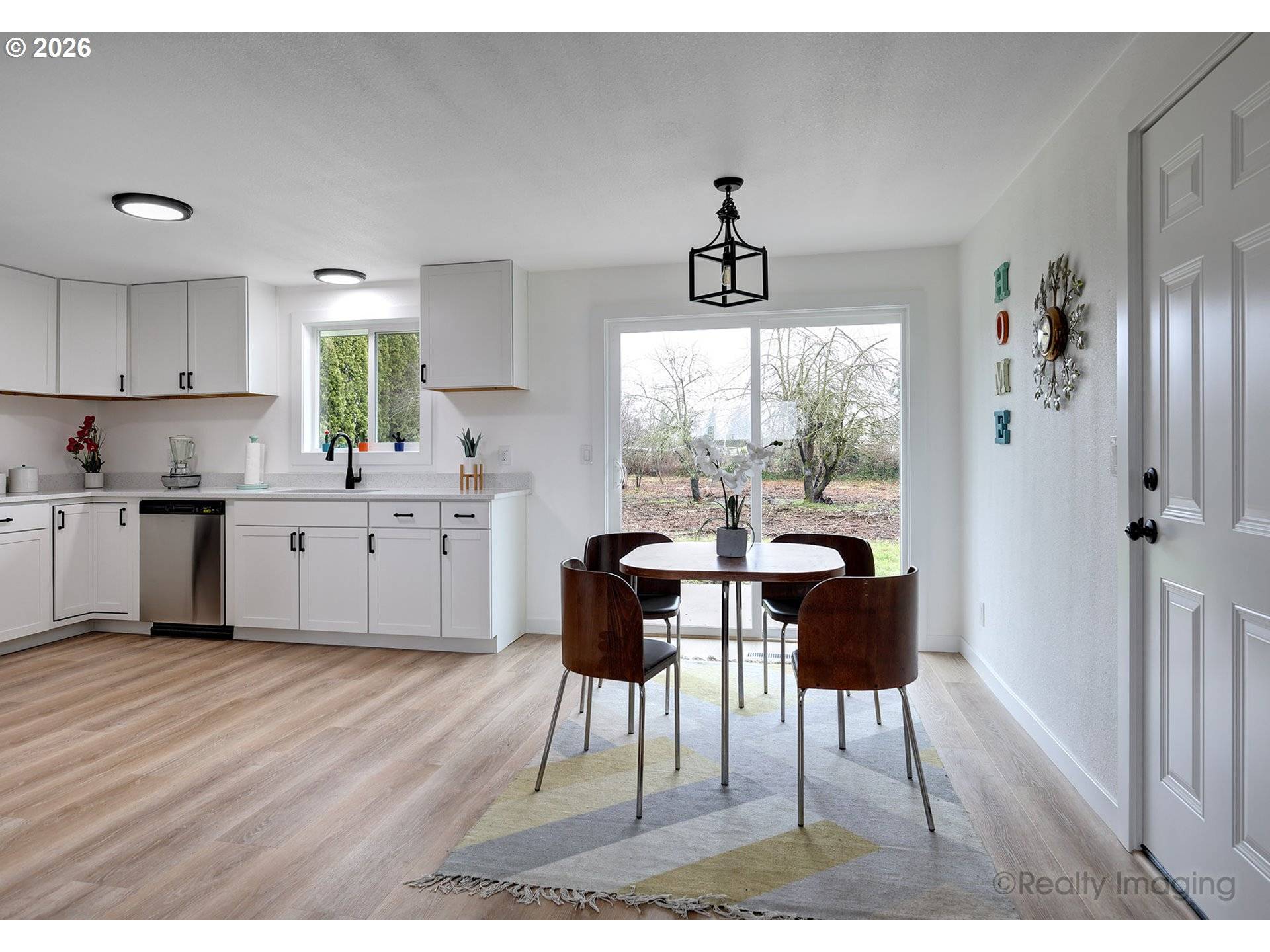 925 N PERSHING ST, Mt Angel, OR 97362