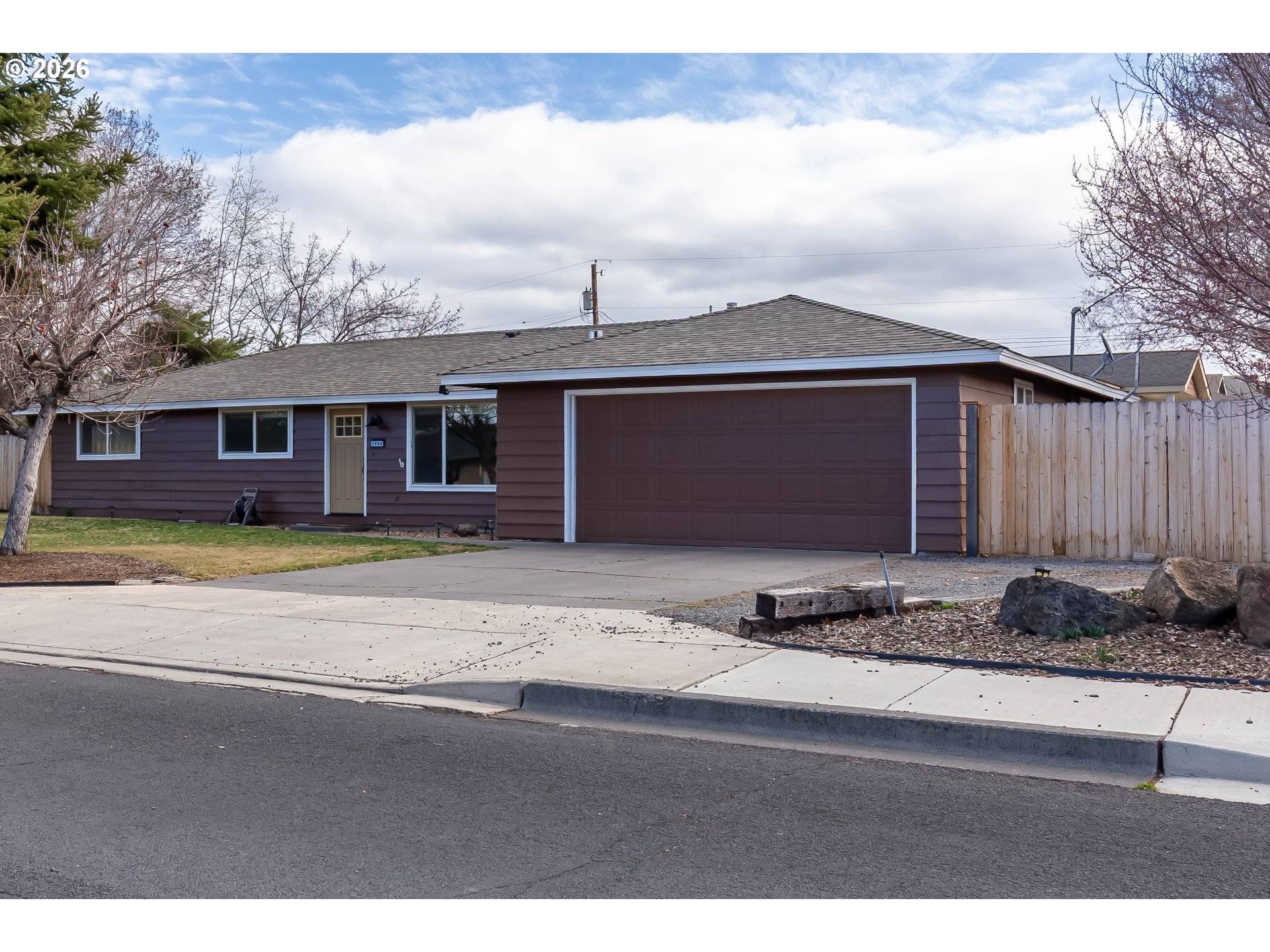 1650 SW 16TH ST, Redmond, OR 97756