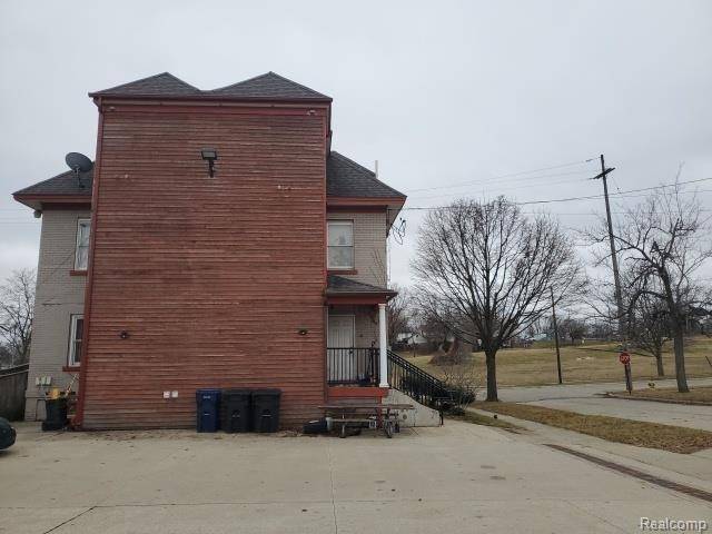 626 Begole ST, Flint, MI 48503