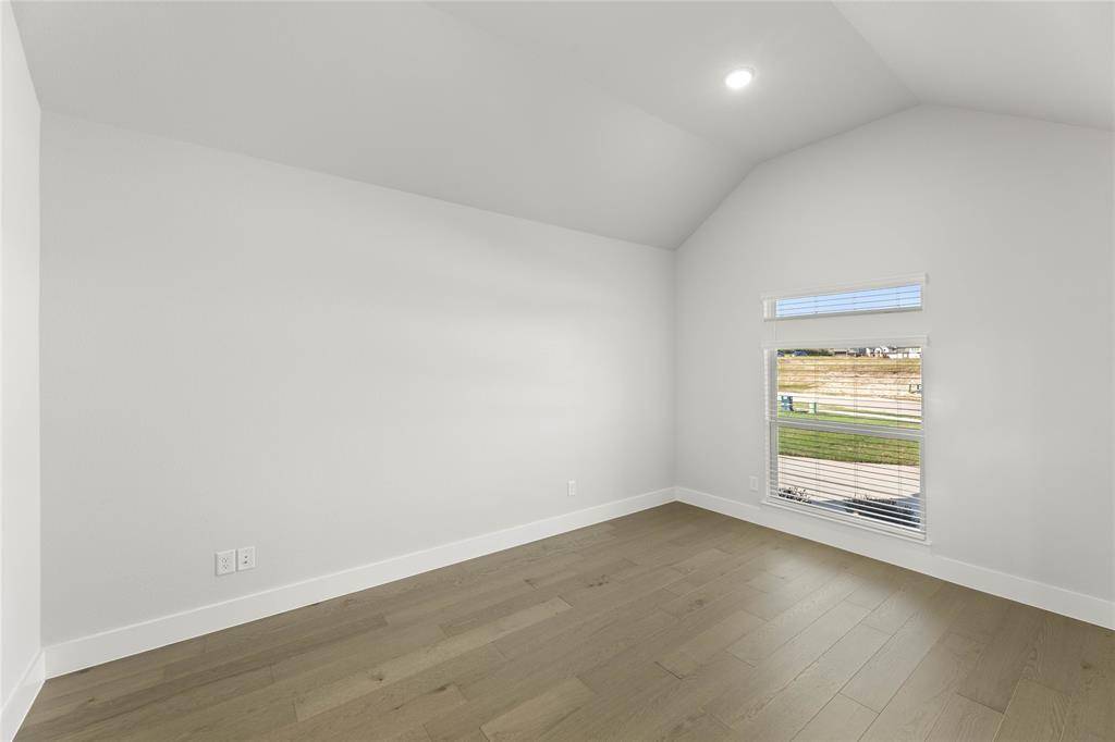 516 Big Lake, Desoto, TX 75115