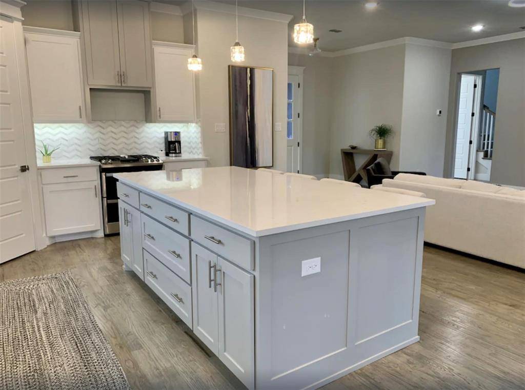 306 Village Way, Argyle, TX 76226