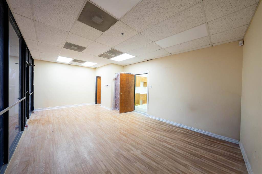 2700 K Avenue, Plano, TX 75074