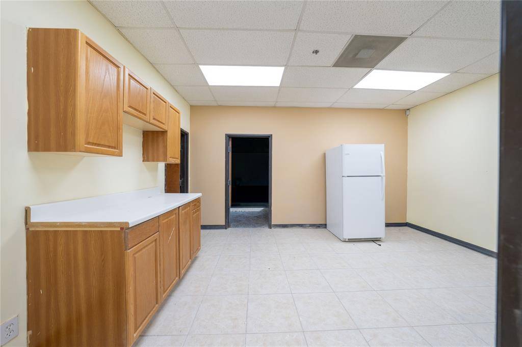 2700 K Avenue, Plano, TX 75074