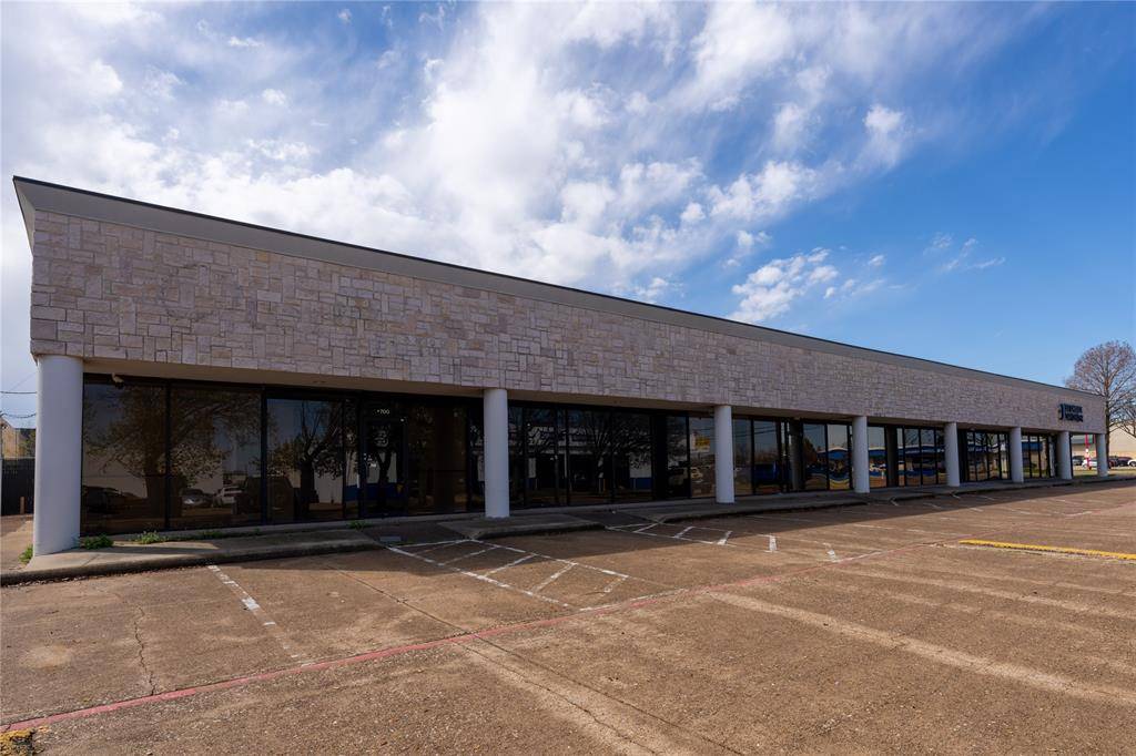 2700 K Avenue, Plano, TX 75074