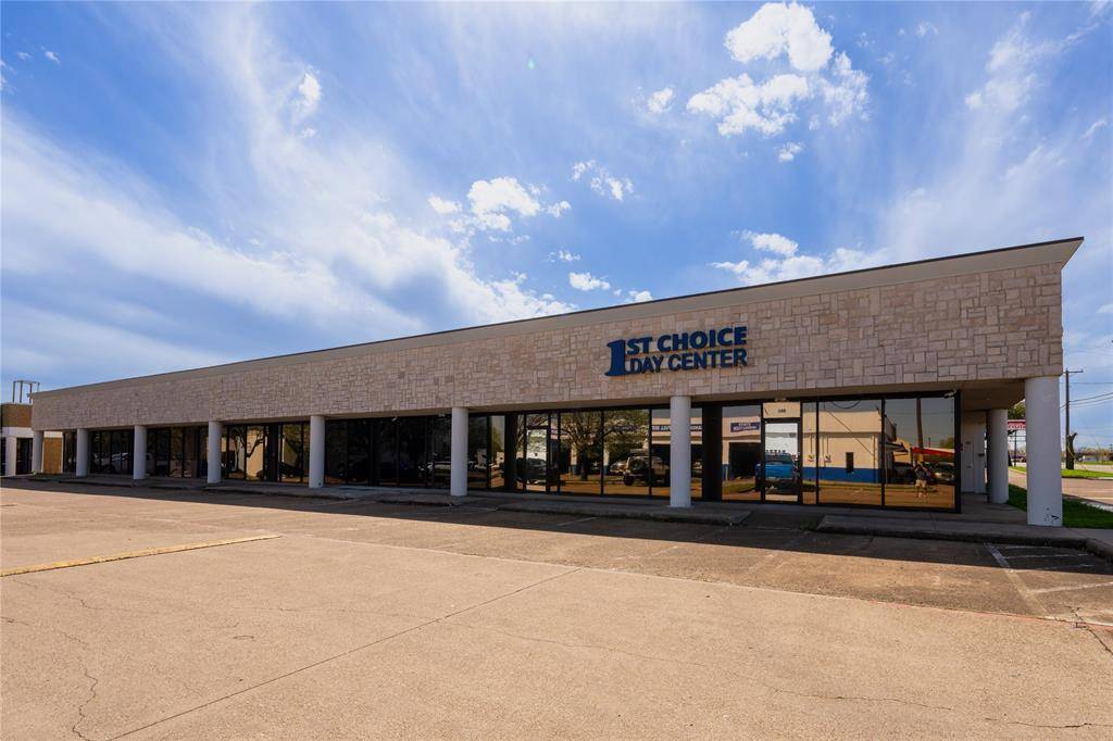 2700 K Avenue, Plano, TX 75074