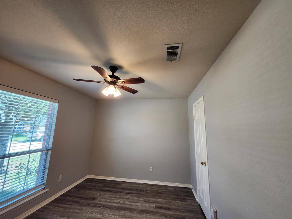 4710 Ashbury Lane, Mansfield, TX 76063