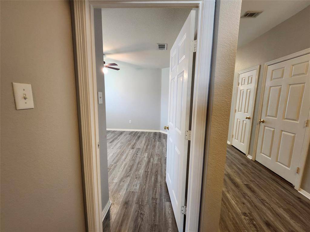 4710 Ashbury Lane, Mansfield, TX 76063