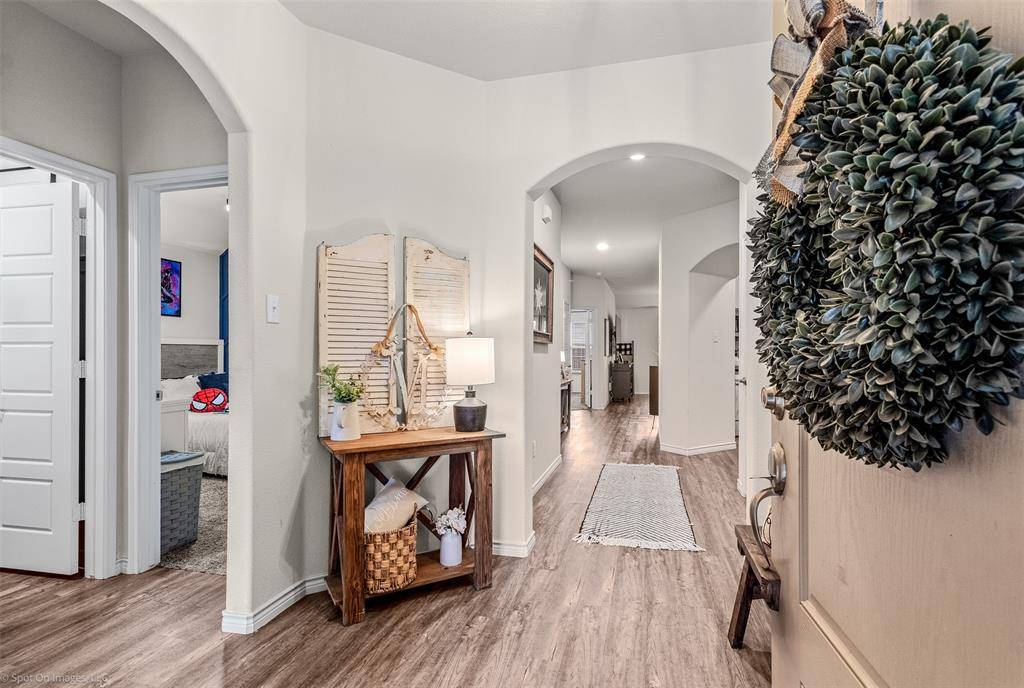 732 Jamestown Lane, Fate, TX 75189