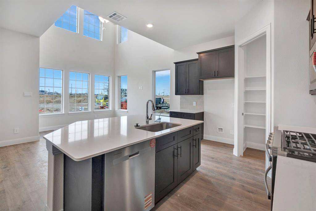 8903 Shoppers Lane, Plano, TX 75024