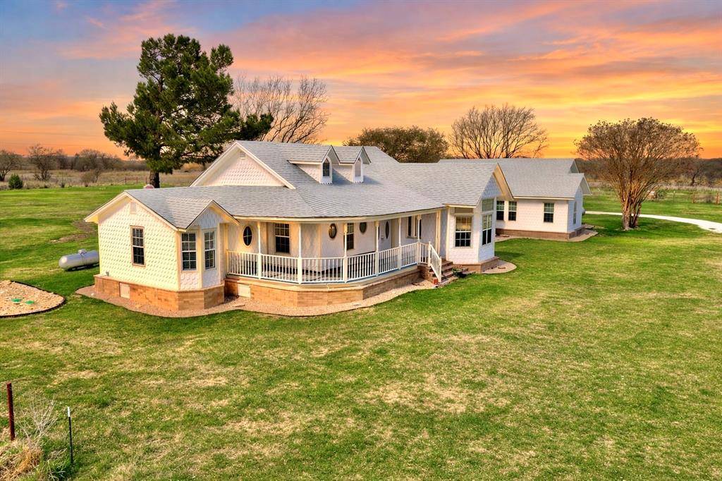 596 County Road 3425, Clifton, TX 76634