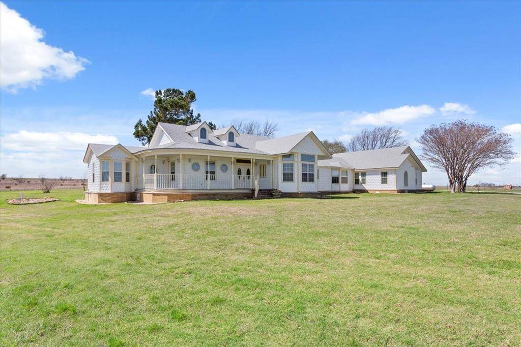 596 County Road 3425, Clifton, TX 76634