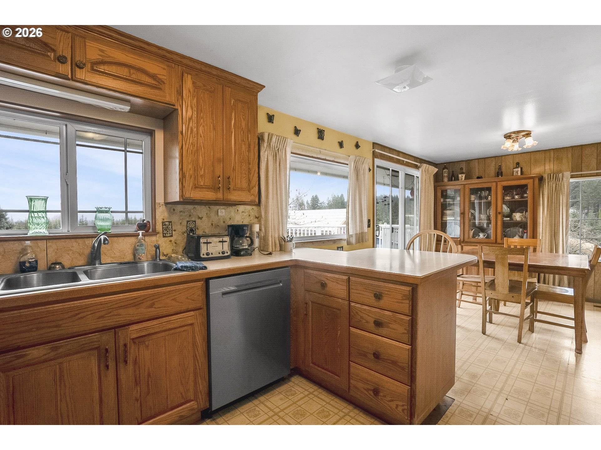 11650 NE RED HILLS RD, Dundee, OR 97115