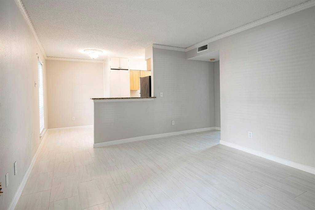 5812 Milton Street #105, Dallas, TX 75206