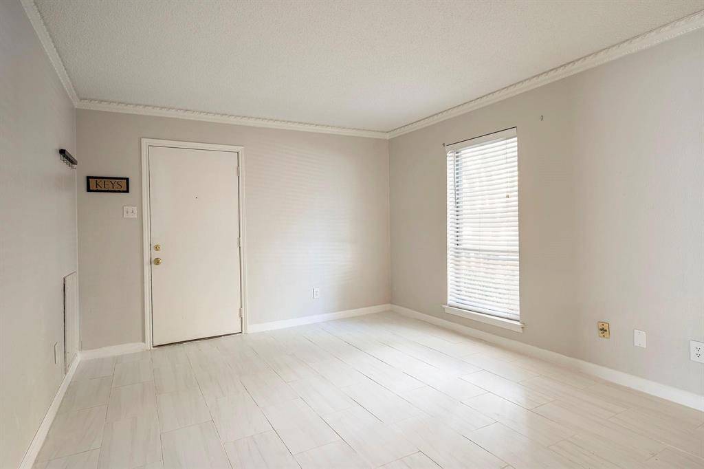 5812 Milton Street #105, Dallas, TX 75206